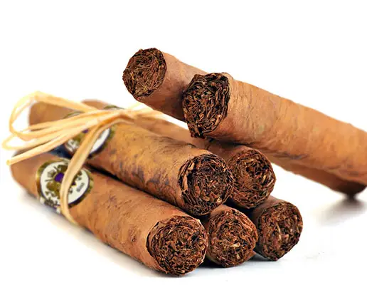 Unique Dominican Blend Cigars for Golfers